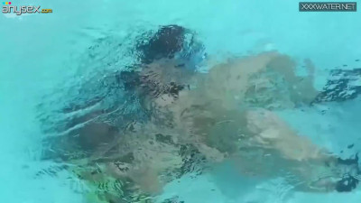 Slim Girl Practices Scuba-diving With Anal Plunging