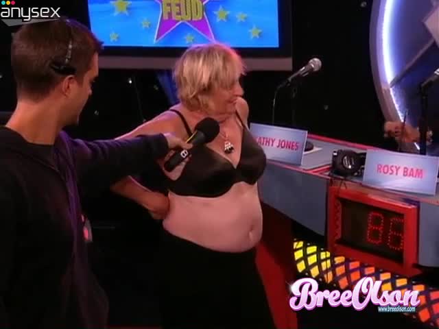 Mature pale blonde whore rides sex machine in the middle of talk show Free Porn Videos | ePornAny.