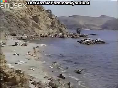 There is nothing more enjoyable than fucking on the beach on a sunny day Free Porn Videos | ePornAny.