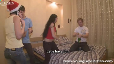 New Year party and a great college groupsex with two babes