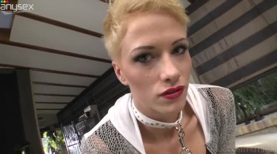 Short haired blond bitch enjoys sucking thick dick ob a pov camera