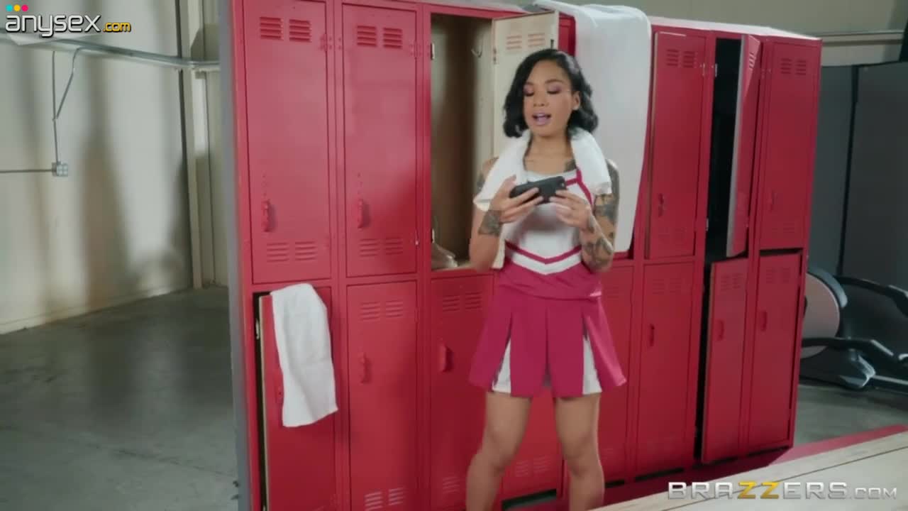 Two lesbian girls finger fuck and lick each other in the locker room Free Porn Videos | ePornAny.