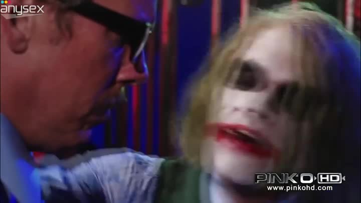 Perverted Joker makes submissive latex beauty suck his strong cock Free Porn Videos | ePornAny.