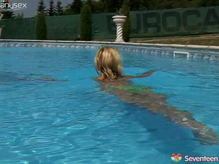 Mouth-watering teen chick masturbates by the pool side outdoor Free Porn Videos | ePornAny.