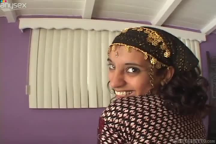 Ugly Indian sex pot blows thick penis of her white freak on POV camera Free Porn Videos | ePornAny.