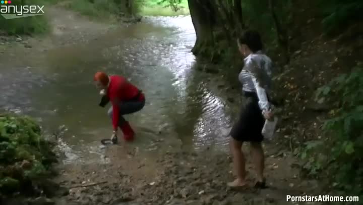 Couple of horny chicks get horny and start a fight in mud lake Free Porn Videos | ePornAny.