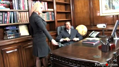 Sultry blonde secretary provides her boss with awesome blowjob