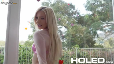 Blonde Kenzie Reeves is playing with her favorite sex toy before hardcore sex