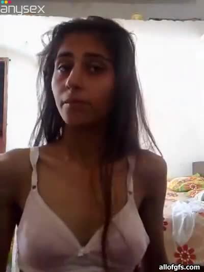 Sexually attractive Indian girl plays with her pussy Free Porn Videos | ePornAny.