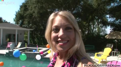 Shameless blondie gets her mouth harshly attacked near pool