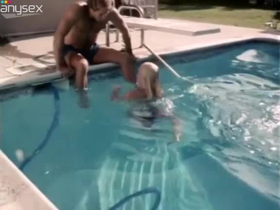 Lusty blonde hoe gives head and gets licked over the pool Free Porn Videos | ePornAny.