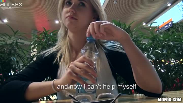 Lovely blonde teen is happy to get finger banged outdoors Free Porn Videos | ePornAny.