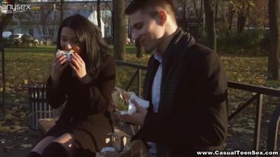 Russian students enjoy casual sex on the first date