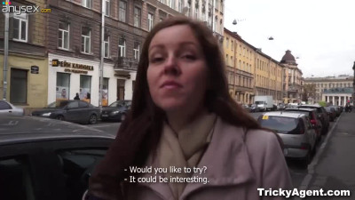 Tricky agent find new starlets for porn videos and picks up pretty Russian chick