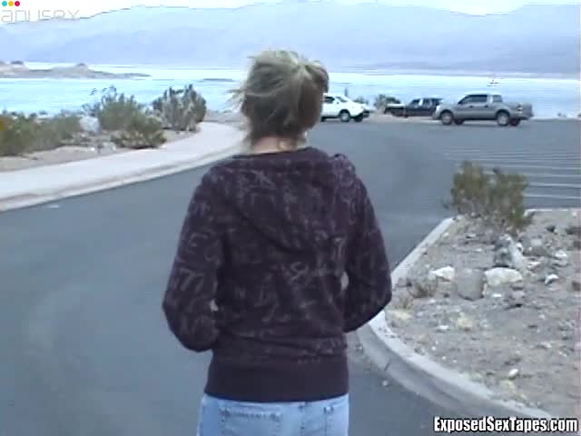 Amateur slutty hitchhiker Summer David provides a dude with a blowjob Free Porn Videos | ePornAny.