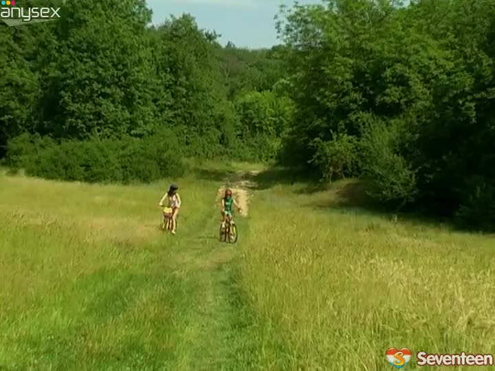 Bike walk ends up with hot masturbation on the grass Free Porn Videos | ePornAny.