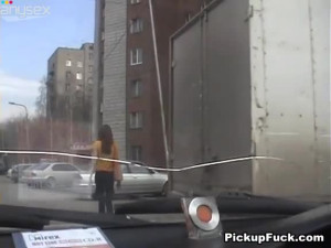 Slutty Russian student gives a head to her BF in a car