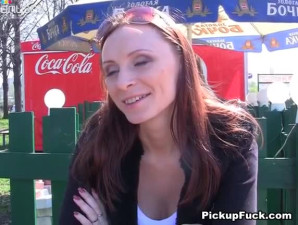 Shameless slim chick sucks dick in the park