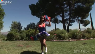 Cheerleader shemale gets her cock  sucked by one guy