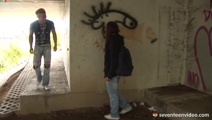 Graffiti artist Sindy gives the hottest blowjobs around Free Porn Videos | ePornAny.