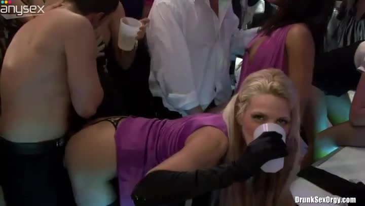 Black and white chicks go bananas and get fucked both doggy and mish in club Free Porn Videos | ePornAny.