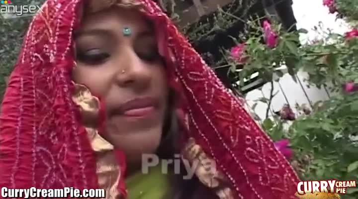 Chubby Indian beauty gives head outdoors and gets fucked mish style Free Porn Videos | ePornAny.