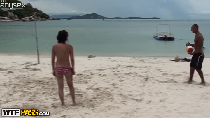 Dirty girl Bella is chilling on a beach Free Porn Videos | ePornAny.