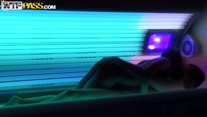 Horny bitch Nickel gives a head at the solarium Free Porn Videos | ePornAny.