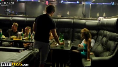 Whorish brunettes seduce a man for sucking his tool in the bar