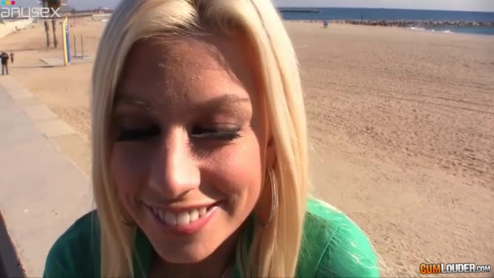 It was so easy and fun to pick up an outrageously beautiful babe on the beach Free Porn Videos | ePornAny.