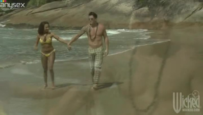 The couple gets horny on a beach and start fucking fiercely