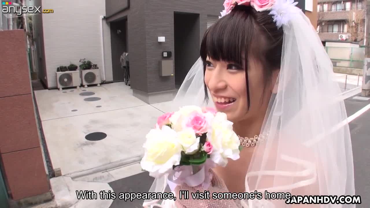 Japanese bride gives a blowjob to one of lucky clients Free Porn Videos | ePornAny.