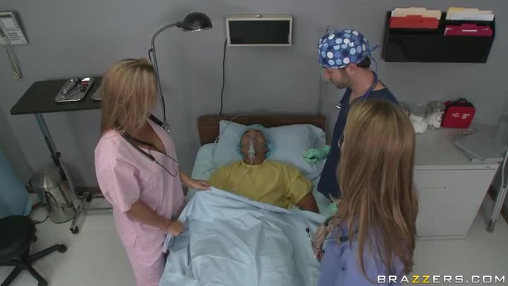 Horny blond chicks Avy Scott & Rachel Starr are for sucking doctor's dick Free Porn Videos | ePornAny.