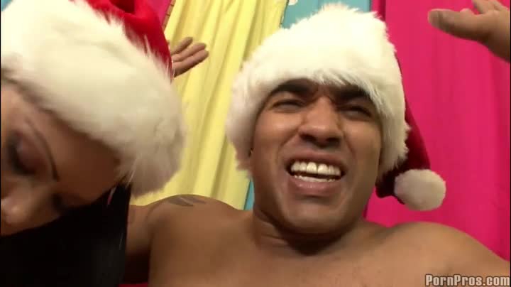 X-mas eve with cocky Santa. Maya Luana  sucks long shlong Free Porn Videos | ePornAny.