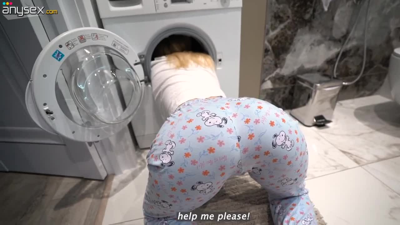 Fucked My Cute Fit Bubble-booty Step-sis Stuck In the Washing Machine And Then She Asked Me For More Free Porn Videos | ePornAny.