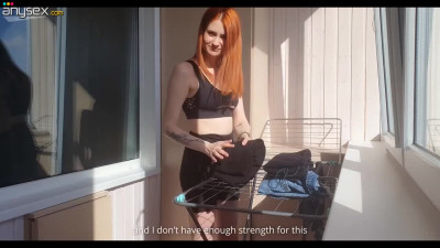 Redhead stepsis does not mind cumshot on her booty - POV