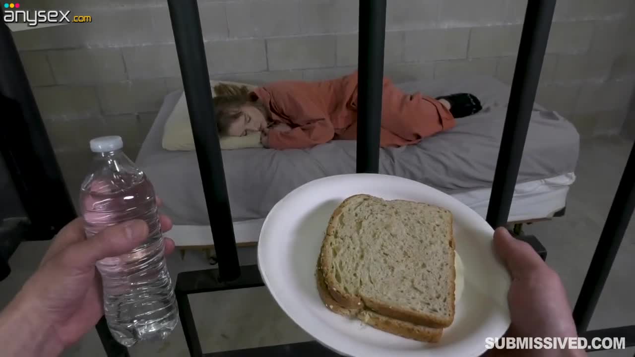 Prison whore Cleo Clementine gives a blwojob and gets fucked for bread and water Free Porn Videos | ePornAny.