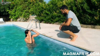 Dude picks up and fucks naughty topless chick by the poolside