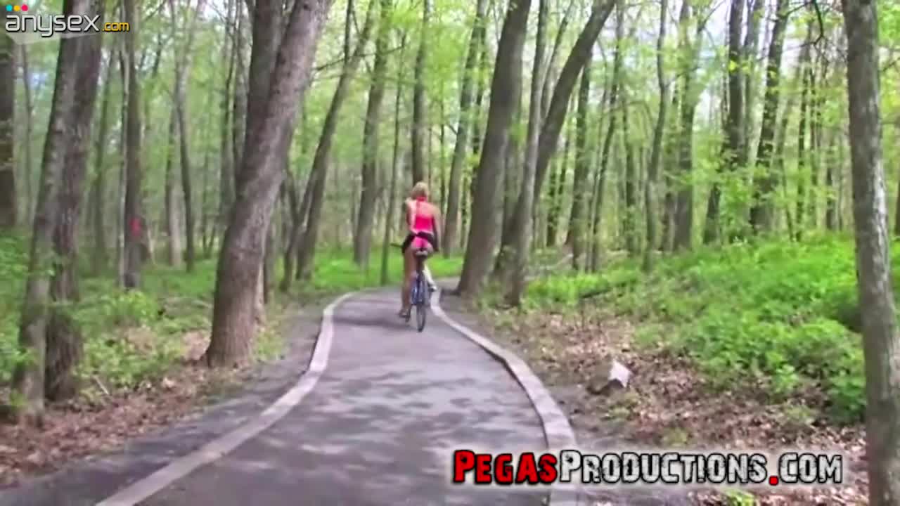 Nasty girl Candy Kiss is riding her bicycle and masturbating her pussy in public Free Porn Videos | ePornAny.