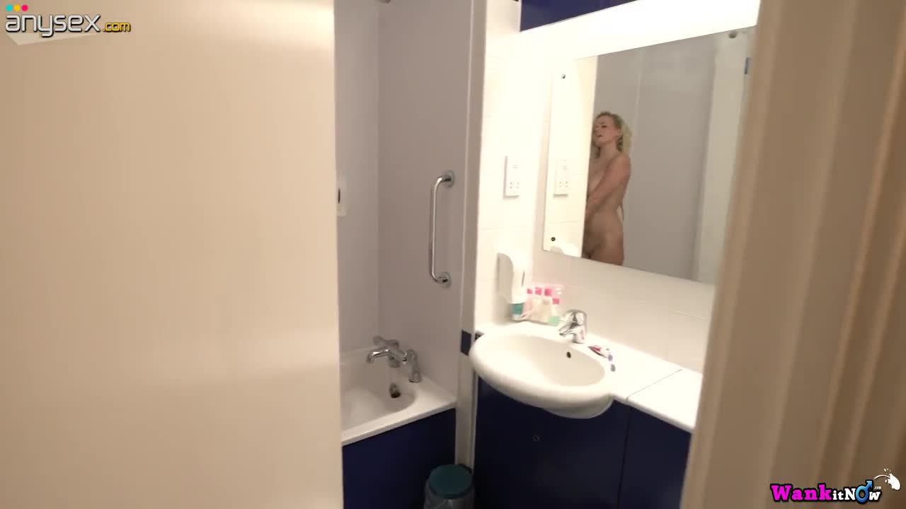 Juggy and bootyful blond milf Dolly P is taking a shower Free Porn Videos | ePornAny.