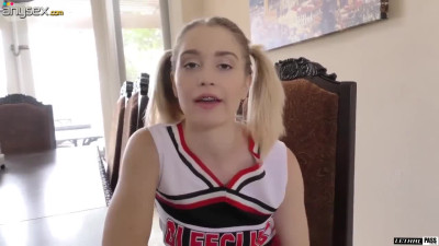 Blond cheerleader with pigtails Anastasia Knight gives a great rimjob