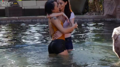 Busty babe in wet T-shirt fucks naughty lesbian hottie Holly Hendrix