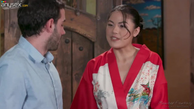 Asian masseuse in kimono Kendra Spade is making love with her favorite client