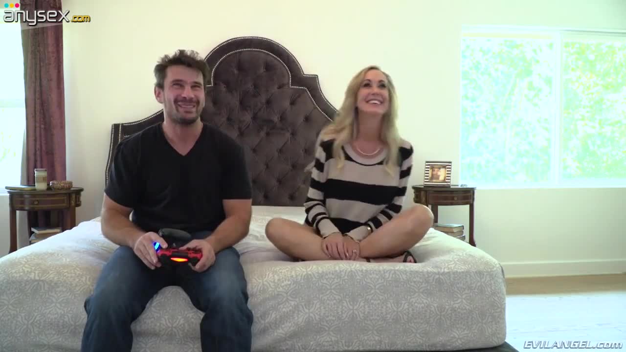 Seductive milf Brandi Love has an affair with her young neighbor Free Porn Videos | ePornAny.