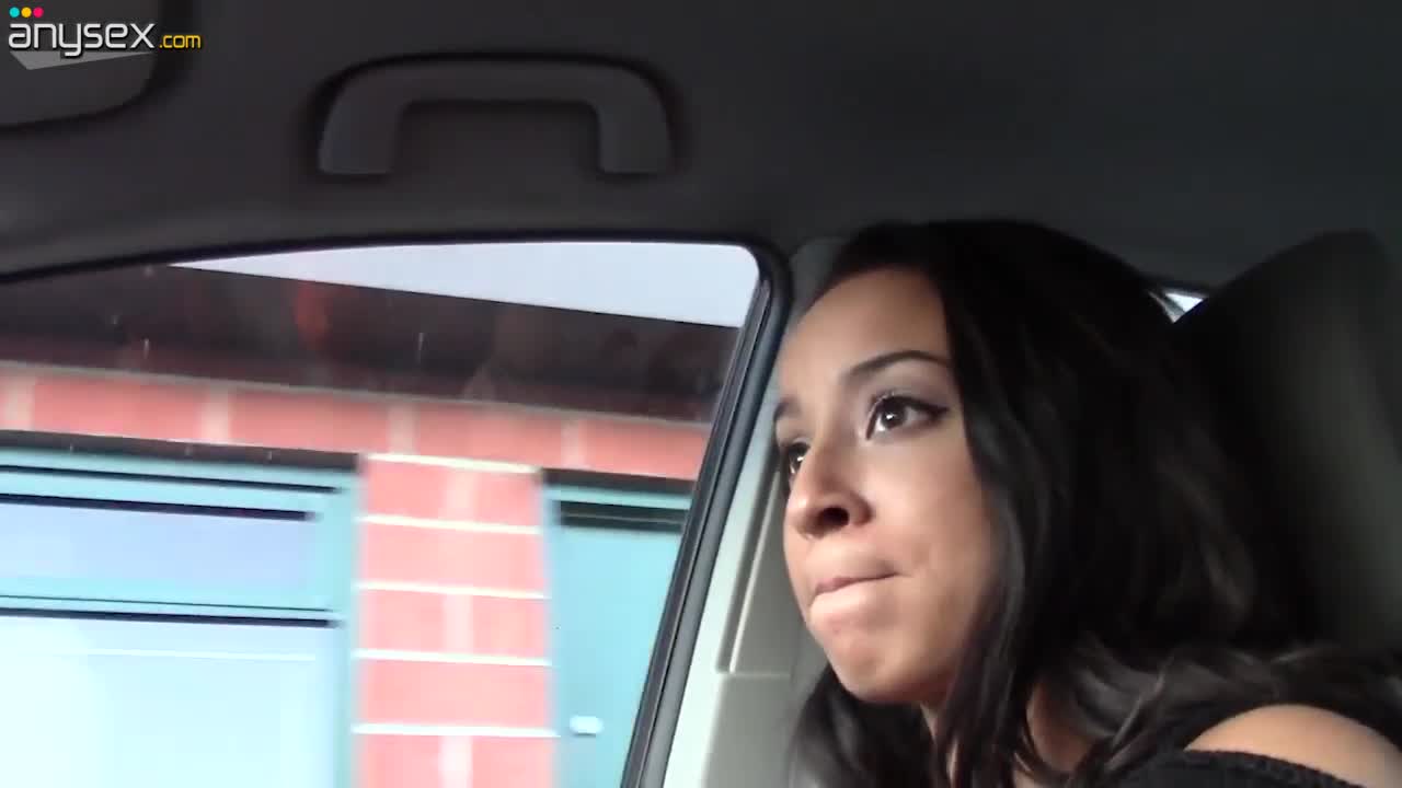 Filthy chick Teanna Trump gives a blowjob in the car and gets her pussy fucked in the back seat Free Porn Videos | ePornAny.