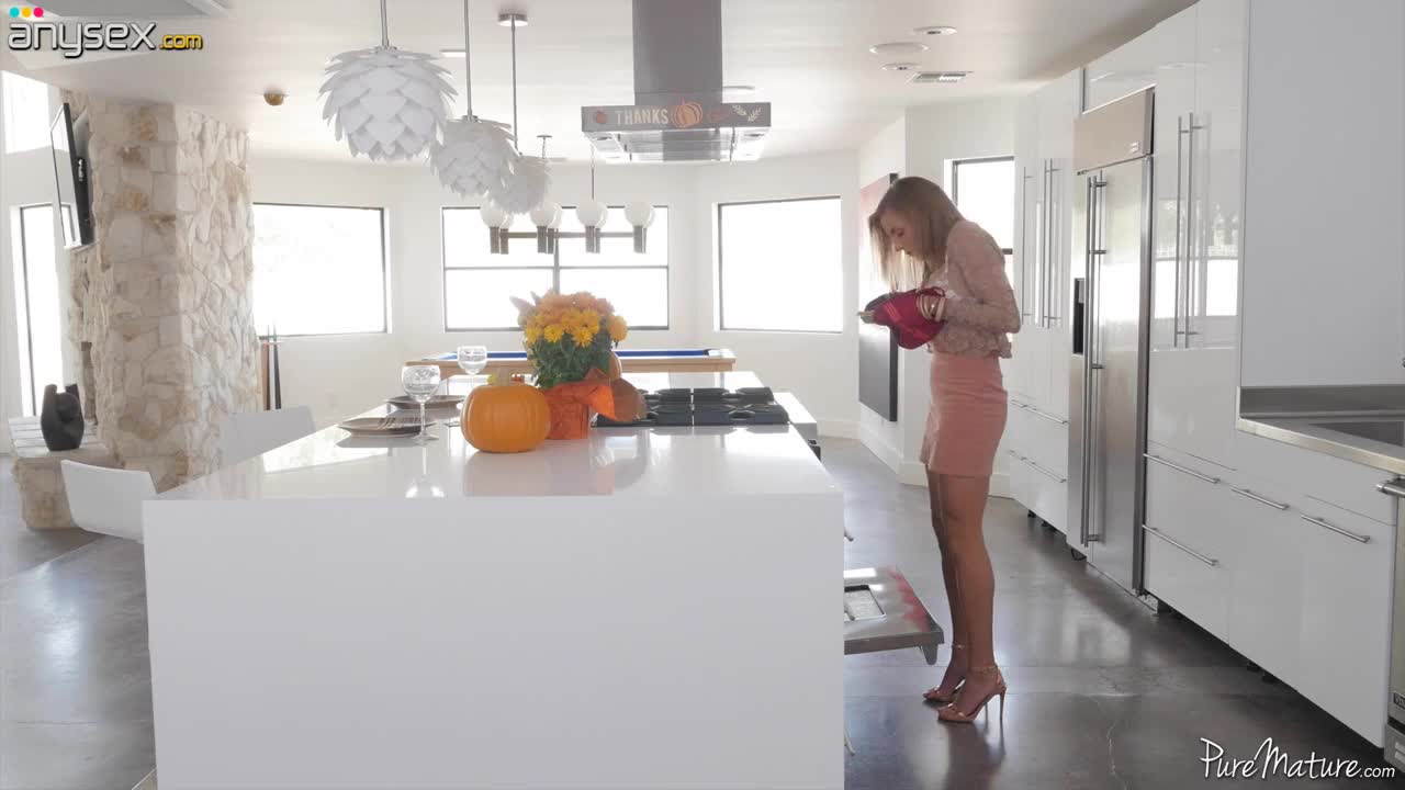 Yummy housewife Kate Linn is fucked right on the kitchen table Free Porn Videos | ePornAny.