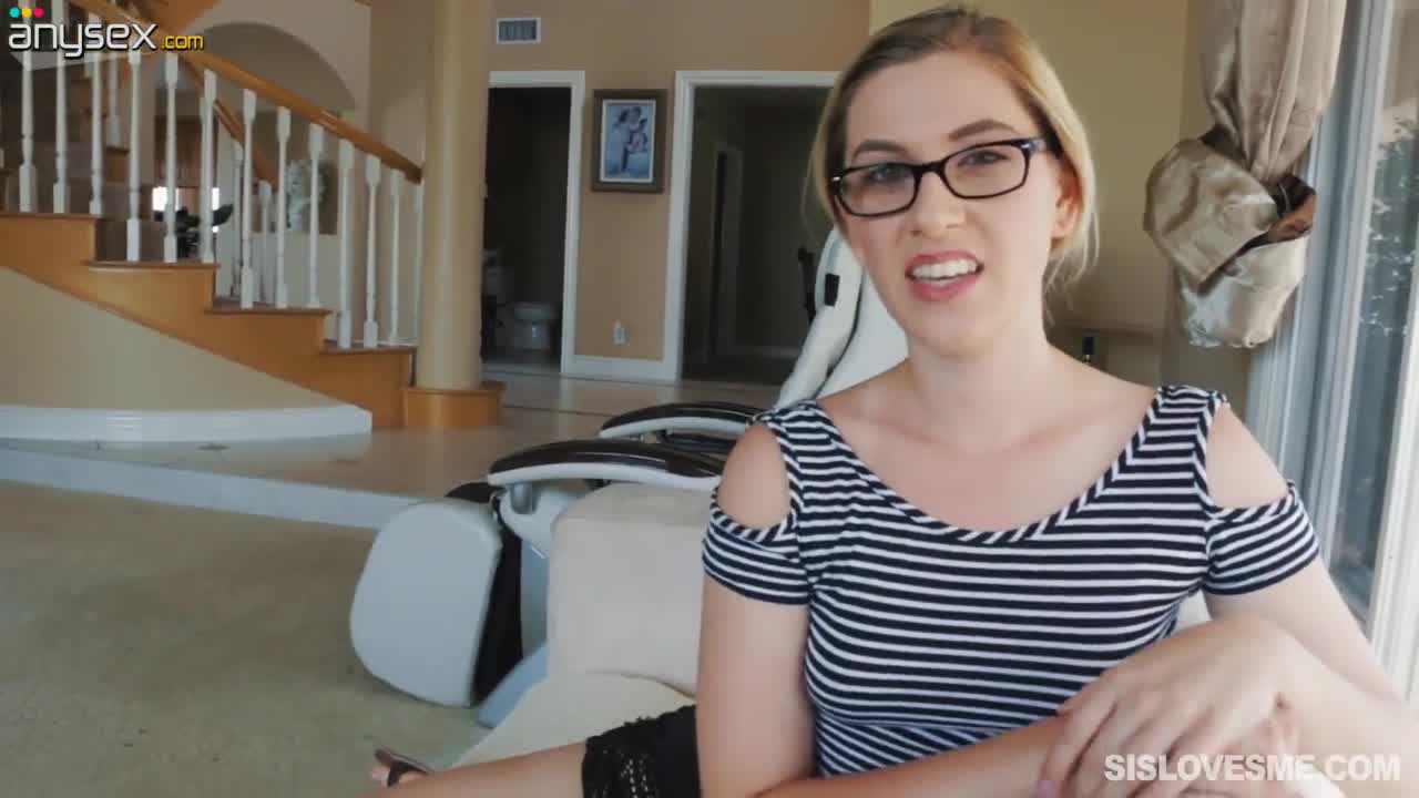 Four eyed stepsister Niki Snow is eating big cock and gets her pussy rammed Free Porn Videos | ePornAny.