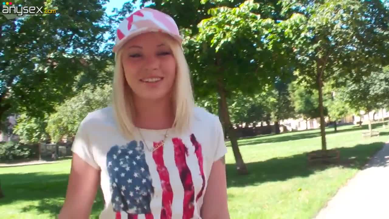 Smiling blonde Lola Taylor provides her fellow with a great blowjob Free Porn Videos | ePornAny.