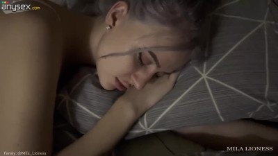 Nothing feels better than fucking stepsister that just woke up