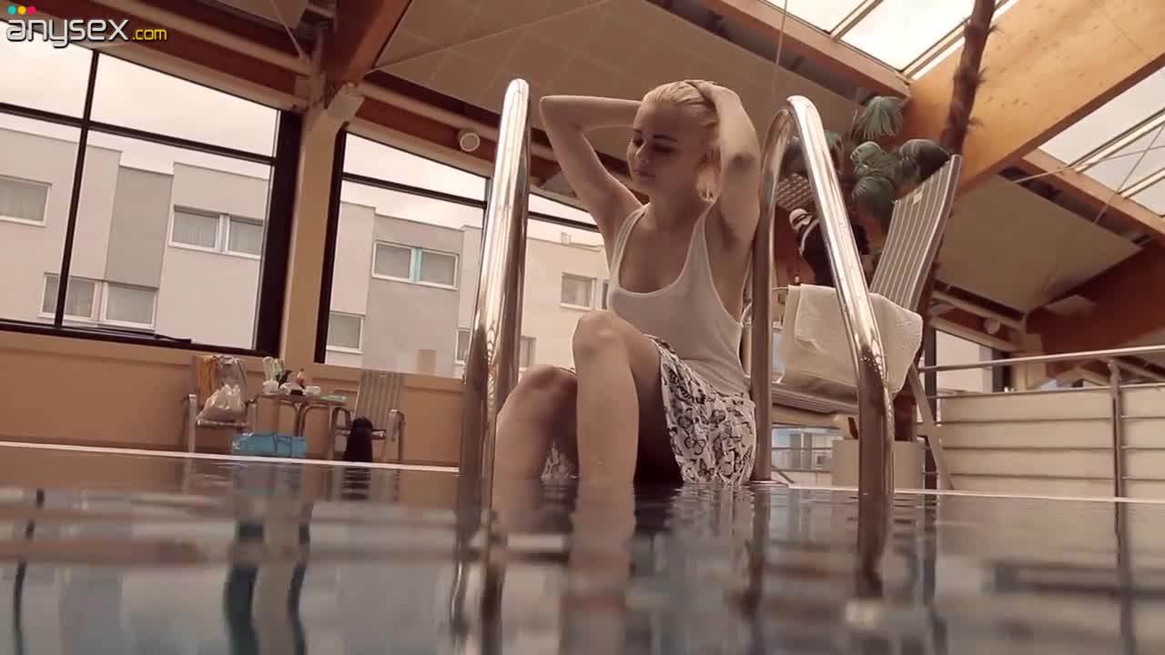 Beautiful swimming babe Katya Okunewa is stripping under the water Free Porn Videos | ePornAny.